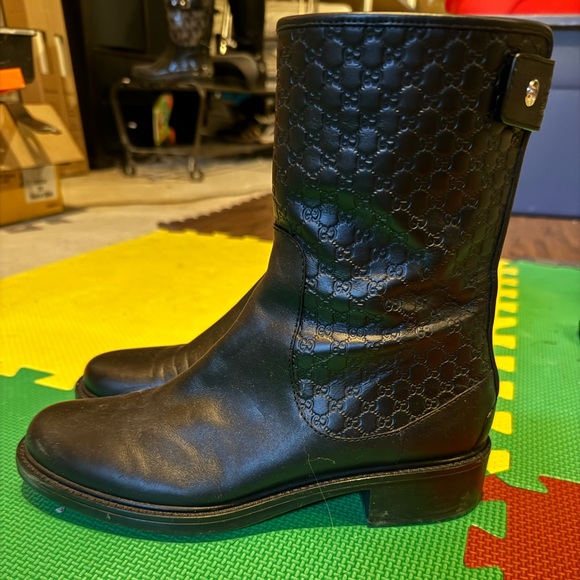 Gucci Shoes - Women’s Gucci boots, size 39